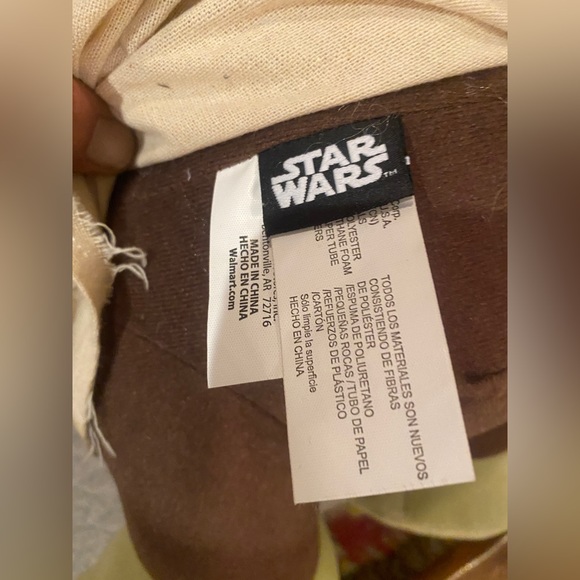 Yoda With Pumpkin Star Wars Halloween Decoration- it’s a Gemmy. - Picture 7 of 8